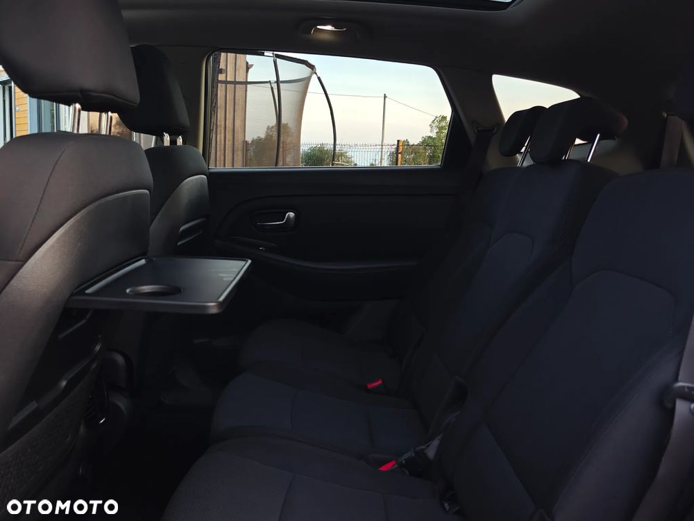 Kia Carens 1.7 CRDi L - 18