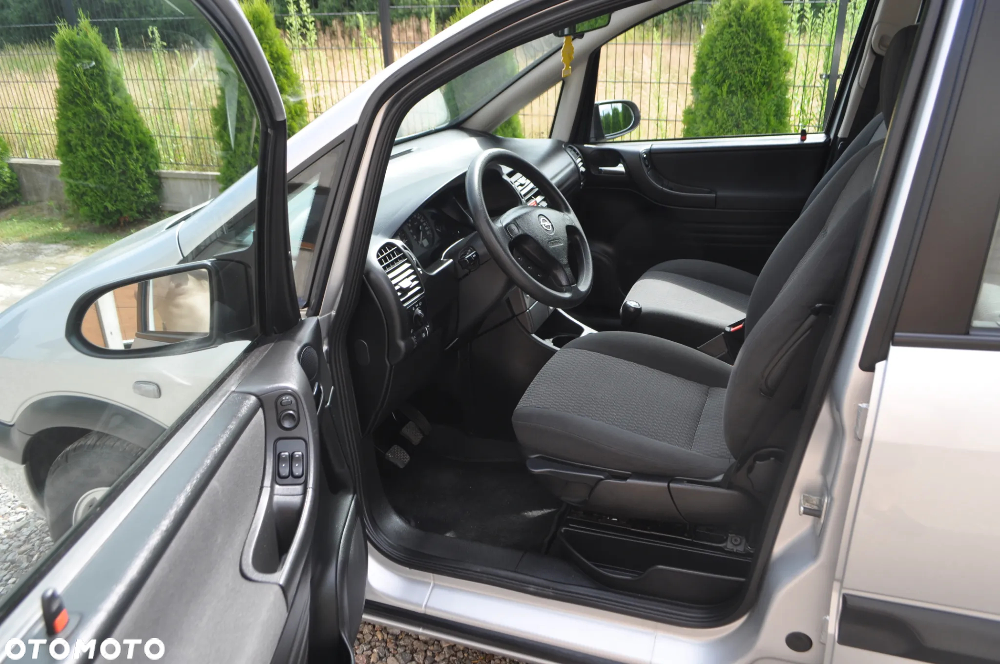 Opel Zafira 1.6 Njoy - 17