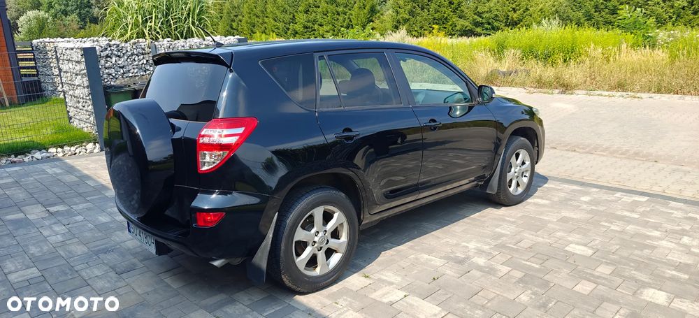 Toyota RAV4 - 6