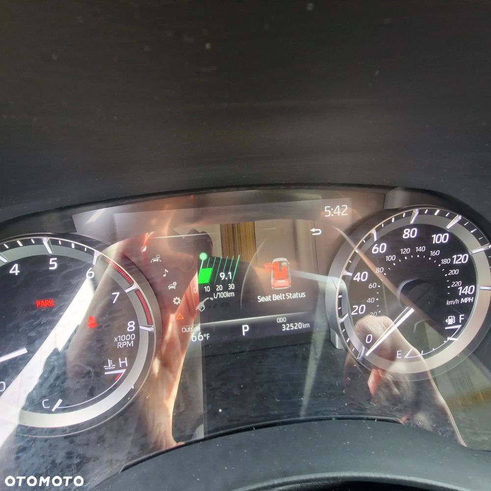 Toyota Highlander 2.5 Hybrid Comfort - 8