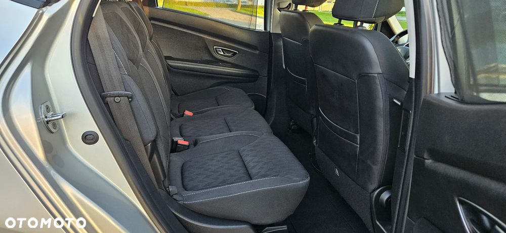 Renault Scenic ENERGY TCe 140 LIMITED - 11