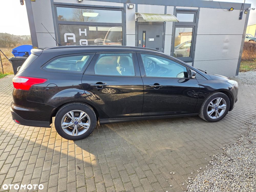 Ford Focus 1.6 TDCi DPF Start-Stopp-System Champions Edition - 6