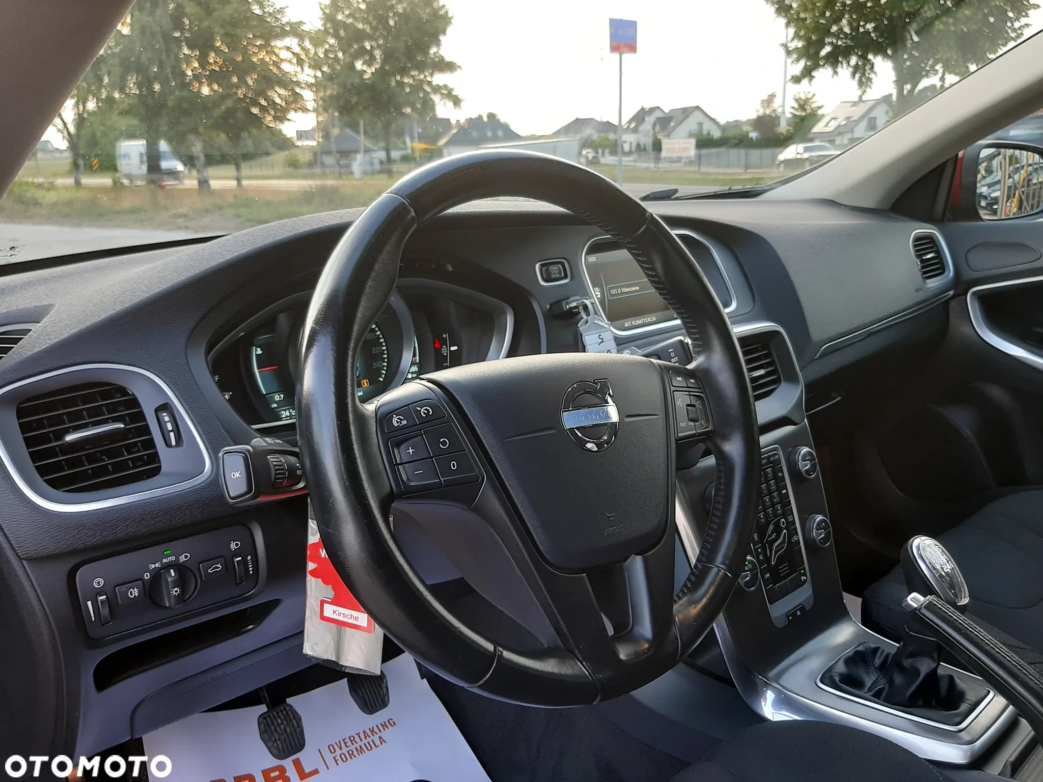 Volvo V40 - 17