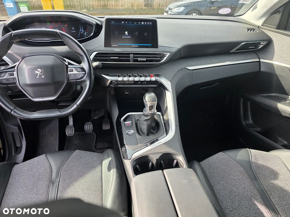 Peugeot 3008 PureTech 130 Stop & Start GPF Allure - 10