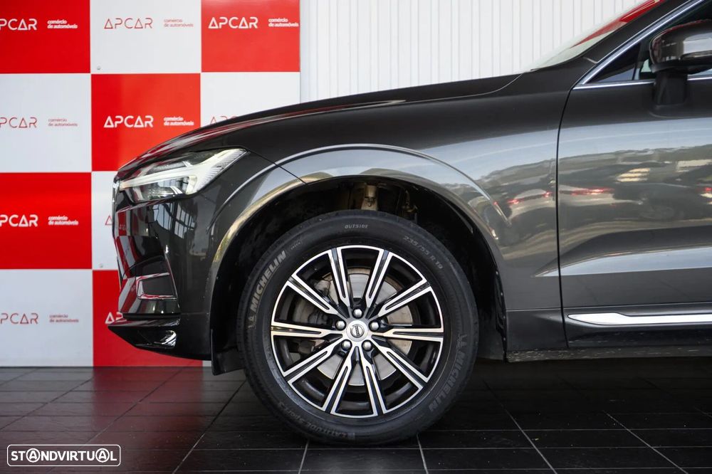 Volvo XC 60 2.0 D4 Inscription AWD Geartronic - 16