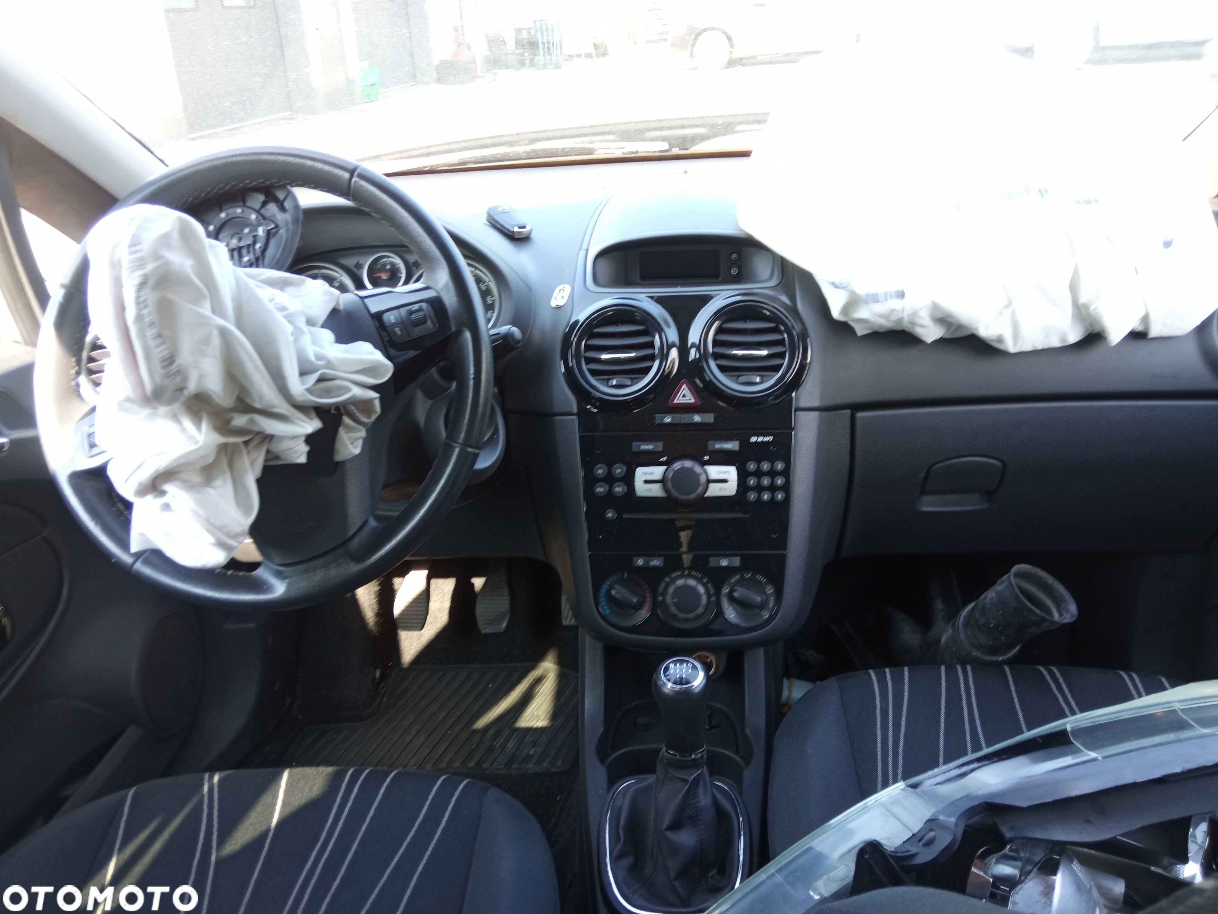 Opel Corsa D 1.4 A14XEL *na części* - 6