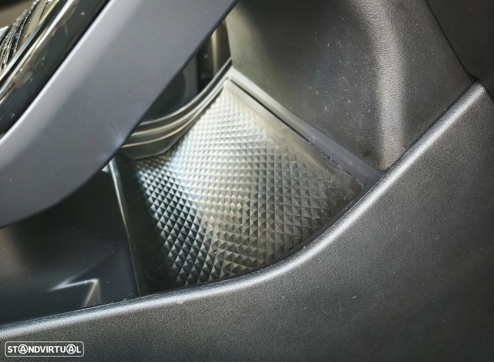 Land Rover Range Rover Evoque D165 FWD S - 38