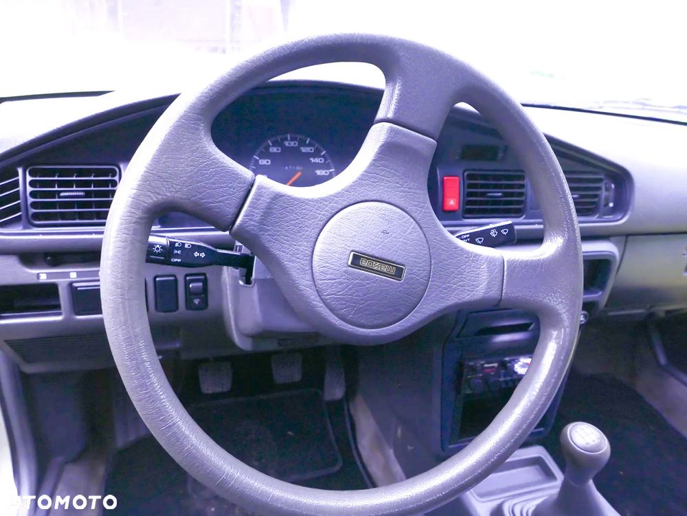 Mazda 626 2.0 D LX - 36