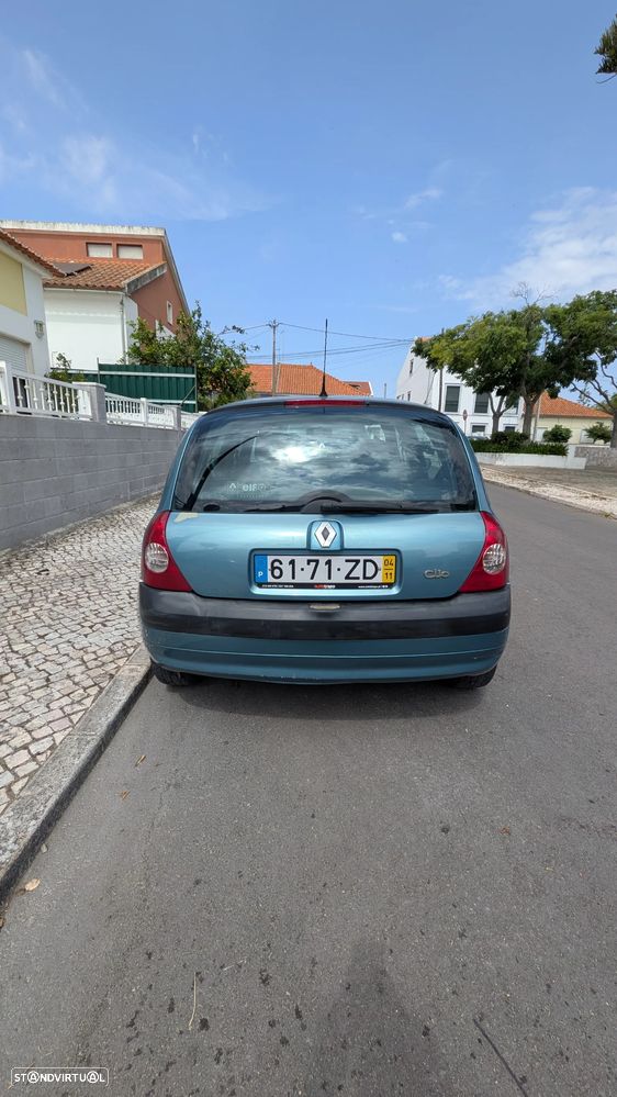 Renault Clio 1.2 16V Confort - 10