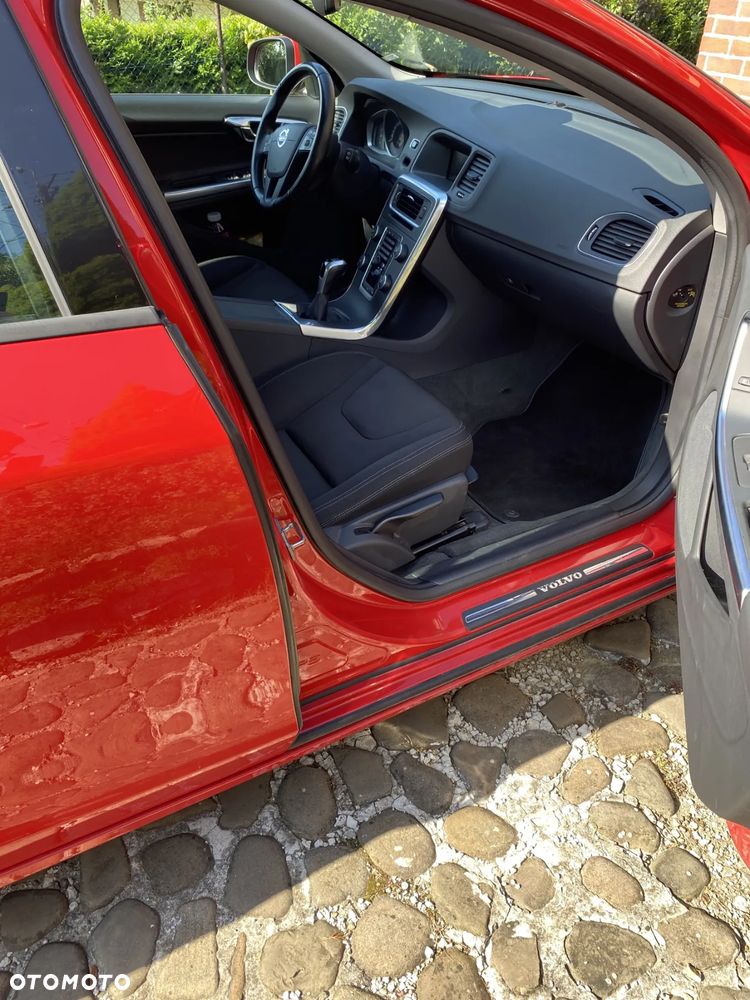 Volvo V60 D4 Drive-E Kinetic - 2