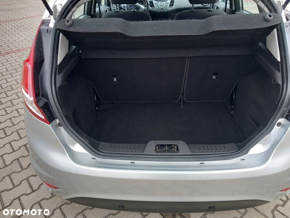 Ford Fiesta 1.5 TDCi SYNC Edition - 15