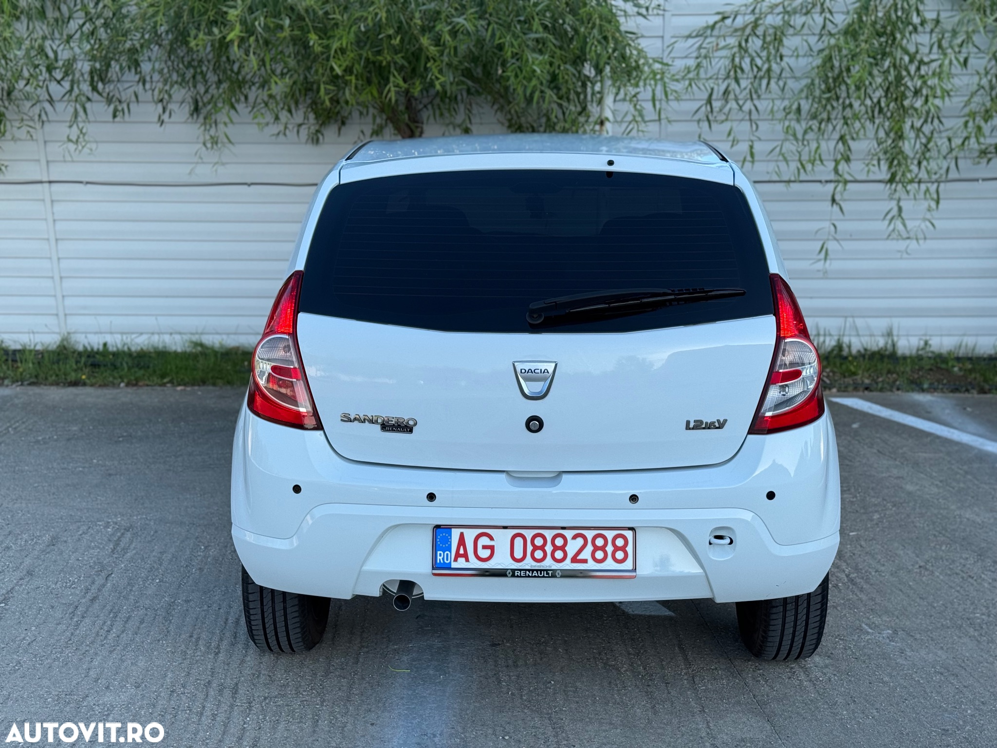 Dacia Sandero 1.2 16V 75 Celebration - 14