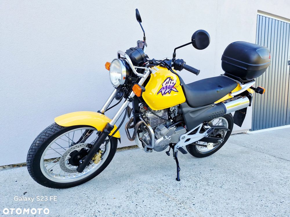 Honda XL - 25