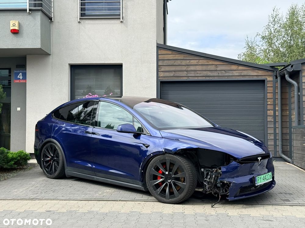 Tesla Model X Plaid - 5