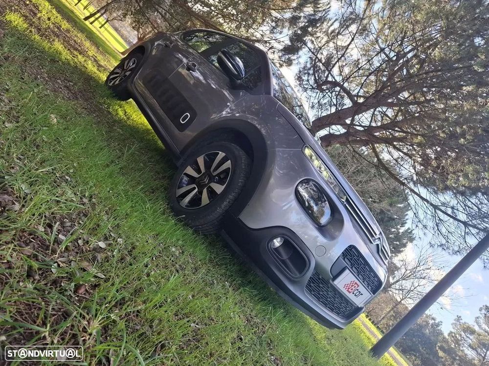 Citroën C3 1.2 PureTech Shine - 2