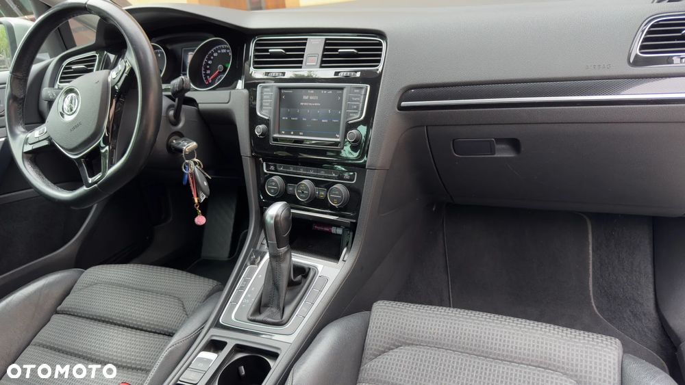 Volkswagen Golf 1.4 TSI BMT Highline DSG - 29