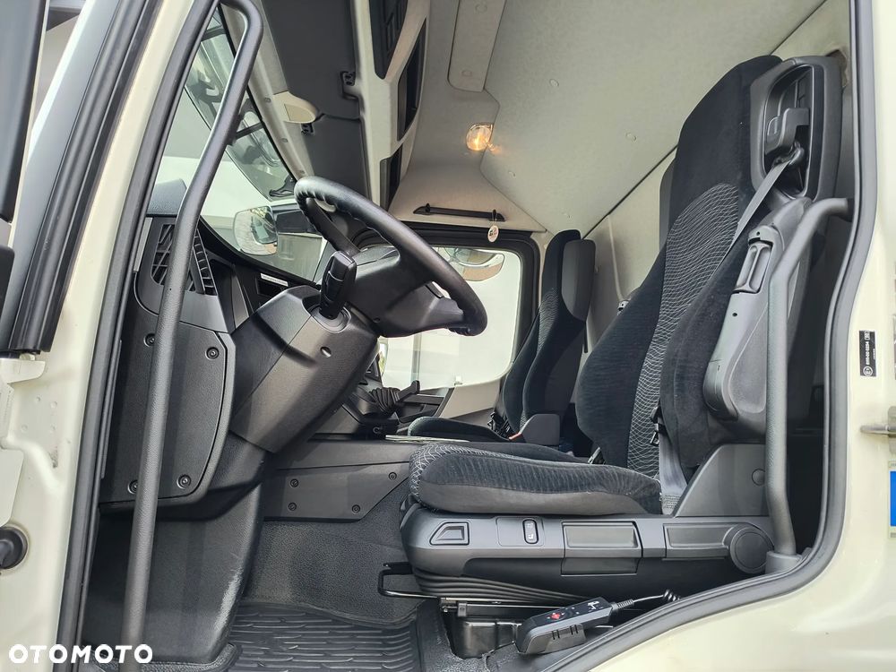 Mercedes-Benz Antos 1827 EURO6 - 15