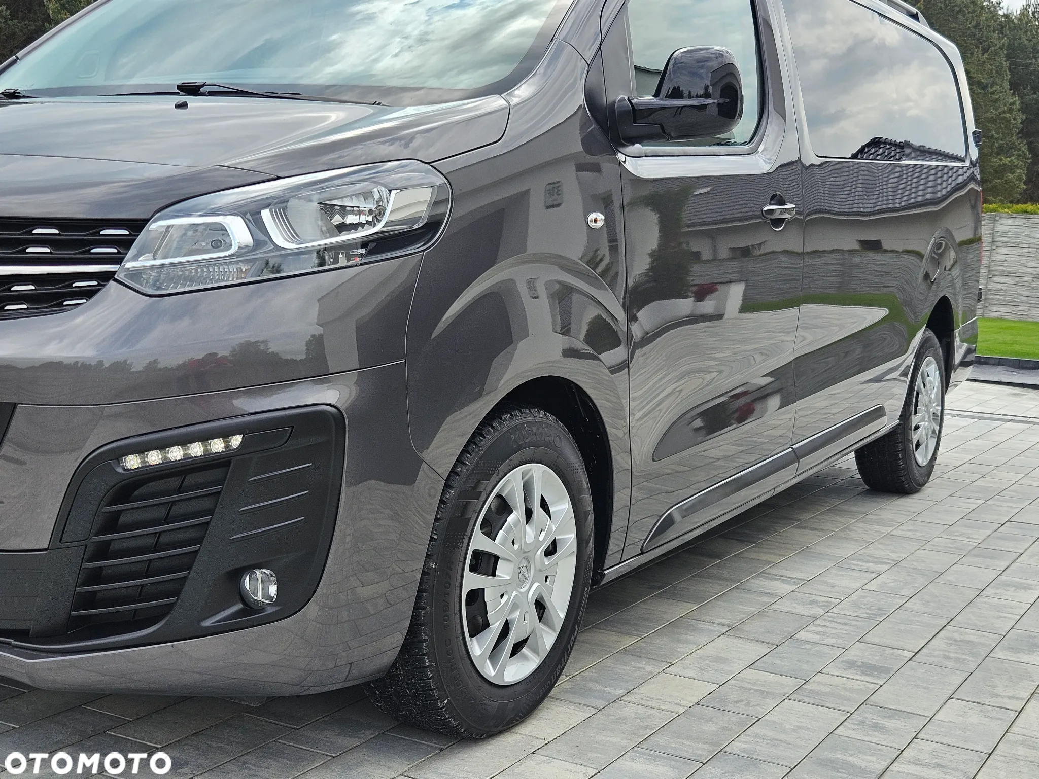 Opel VIVARO Extra LONG Brygadowy 6-os SALON POLSKA 65tyś km FV23% - 16