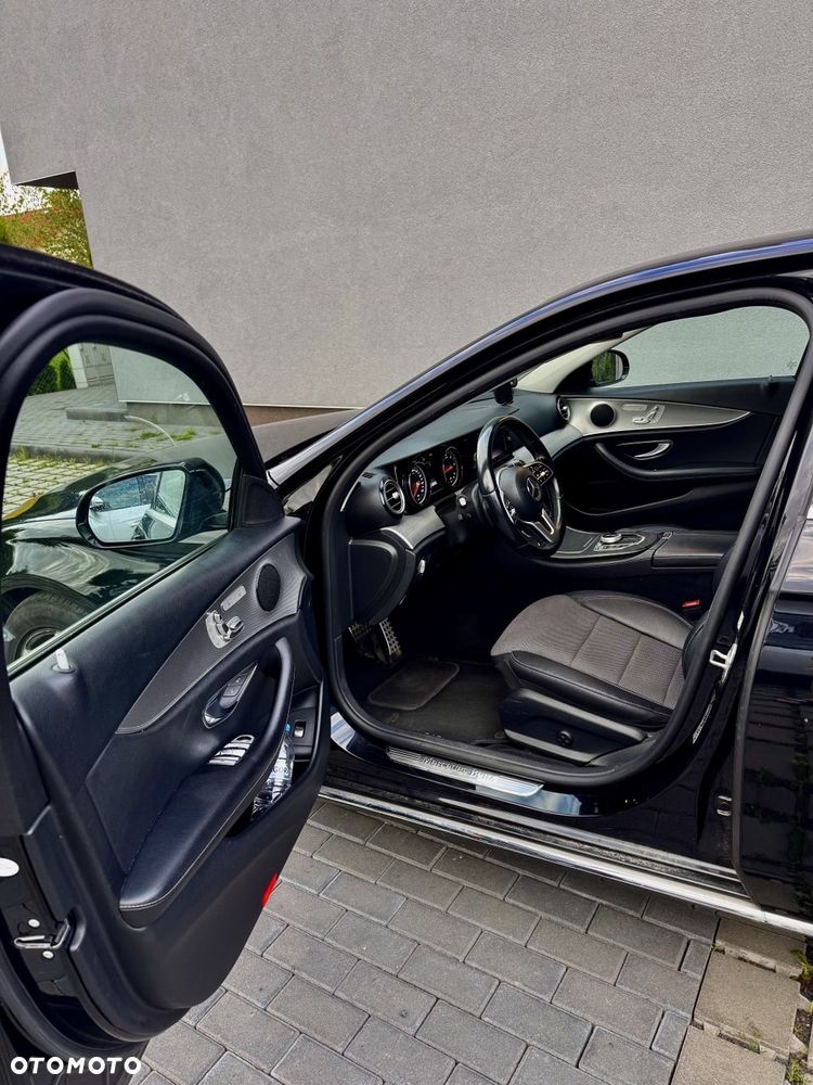 Mercedes-Benz Klasa E 220 d 9G-TRONIC Avantgarde - 18