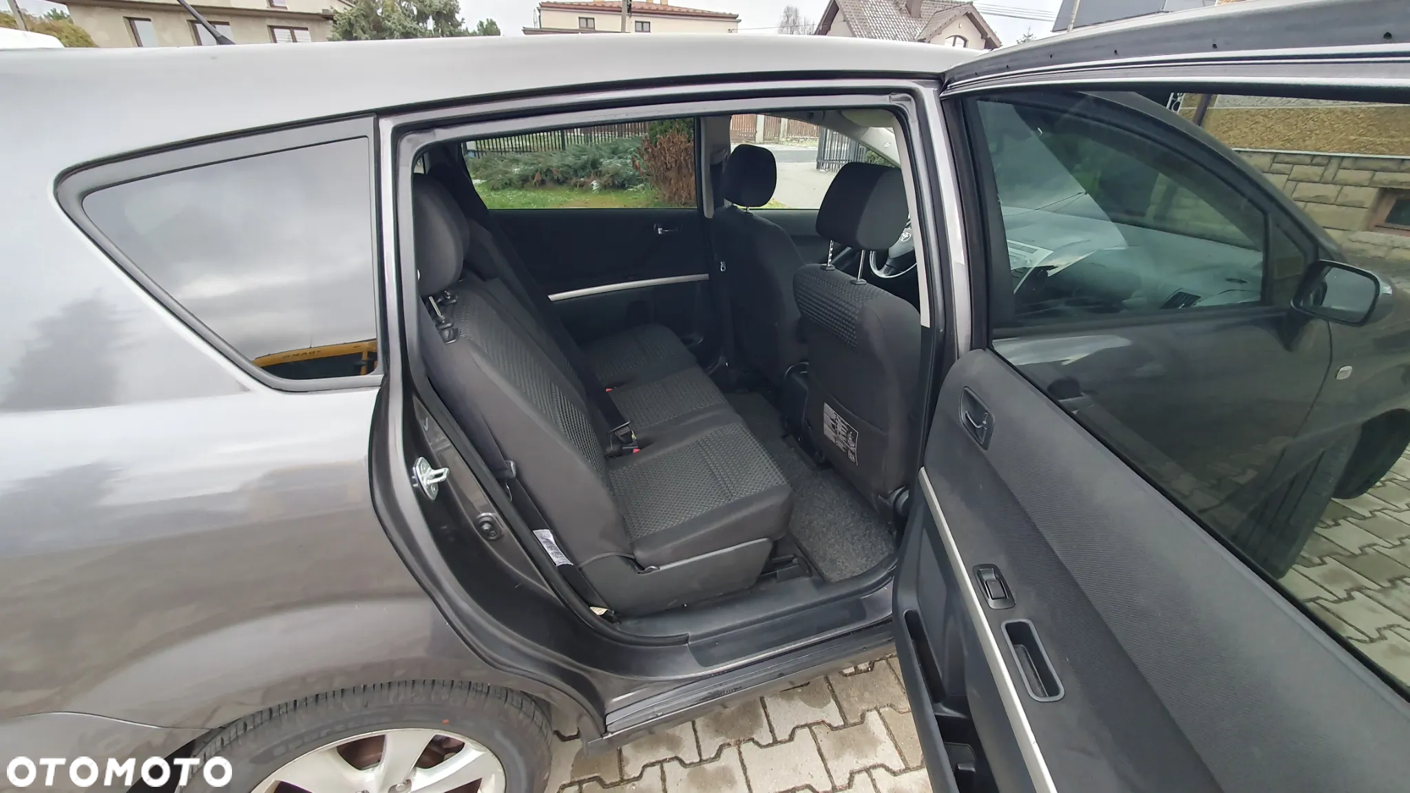 Toyota Corolla 1.8 LE - 12