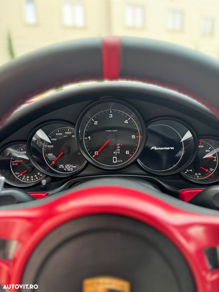 Porsche Panamera - 15