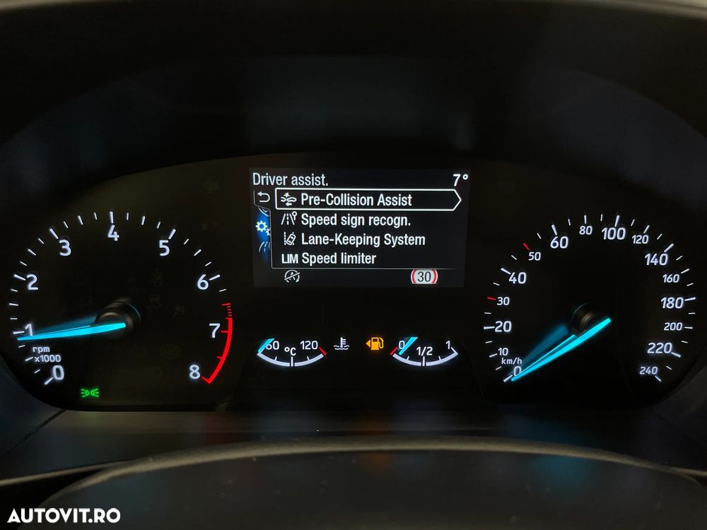 Ford Focus 1.0 EcoBoost MHEV Titanium - 19