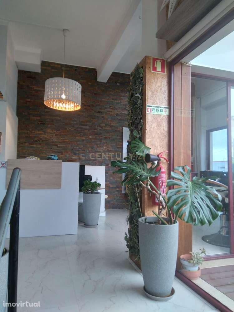 Trespasse de Espaço Comercial – Zona Emblemática da Costa da Caparica - Grande imagem: 5/34