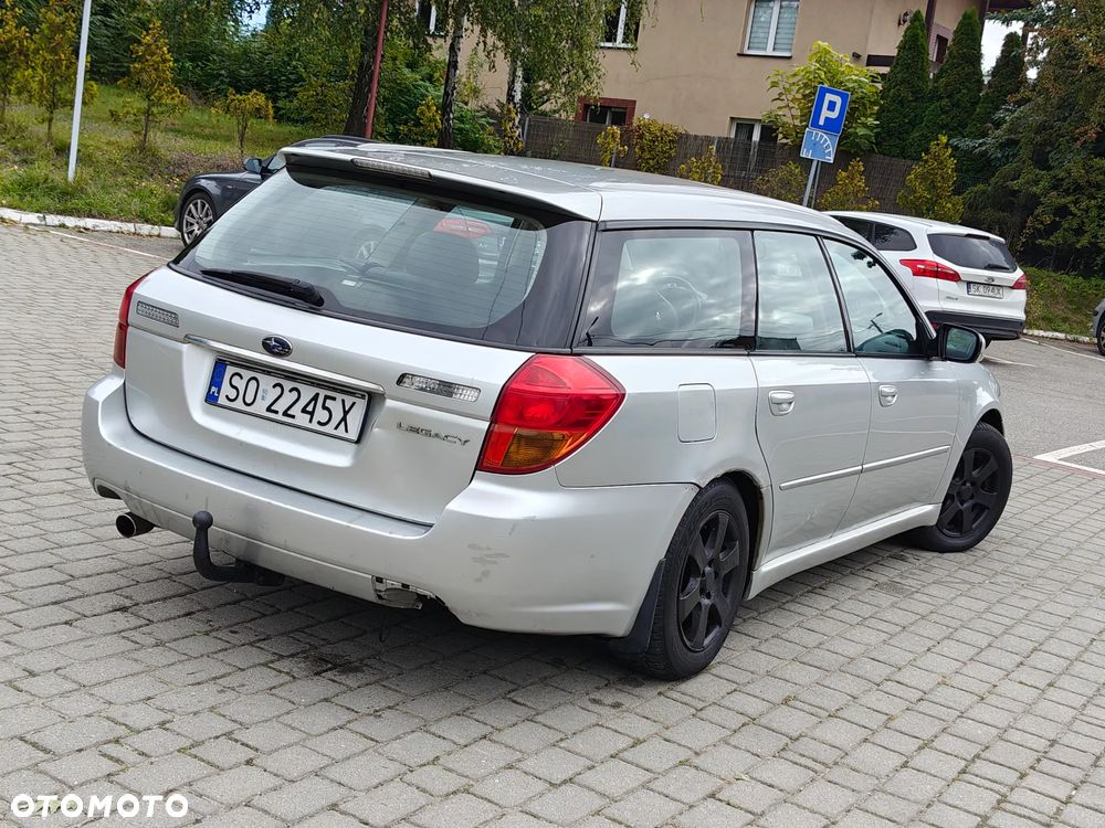 Subaru Legacy Kombi 2.0 4WD - 2