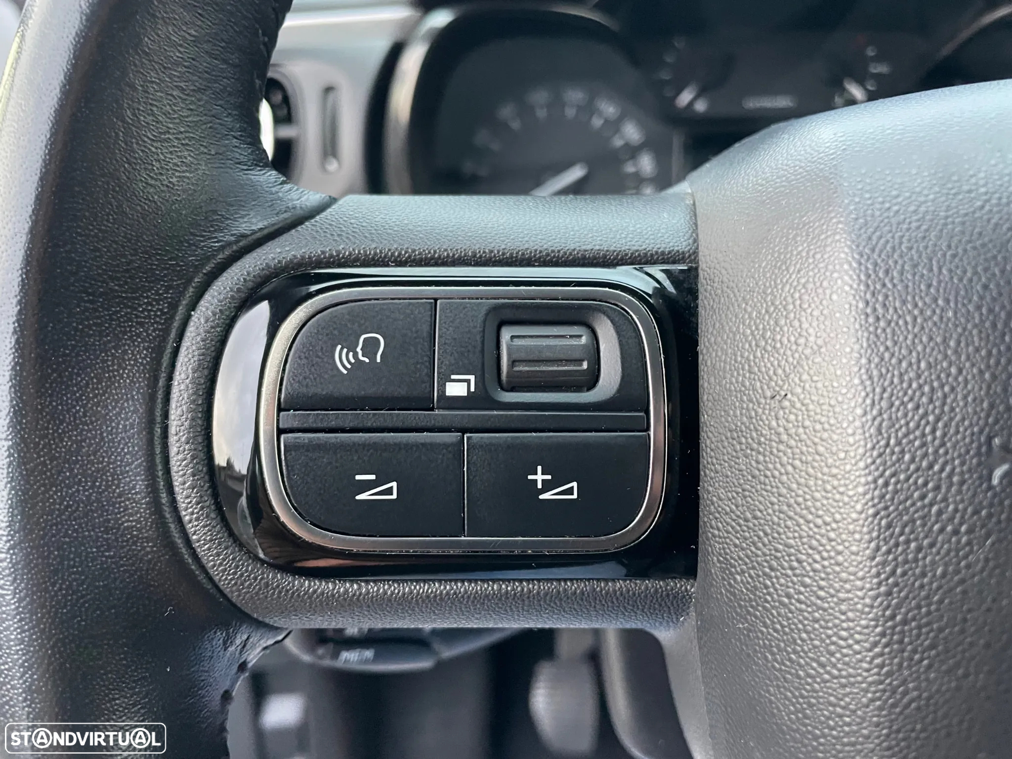 Citroën C3 1.2 PureTech Shine - 28