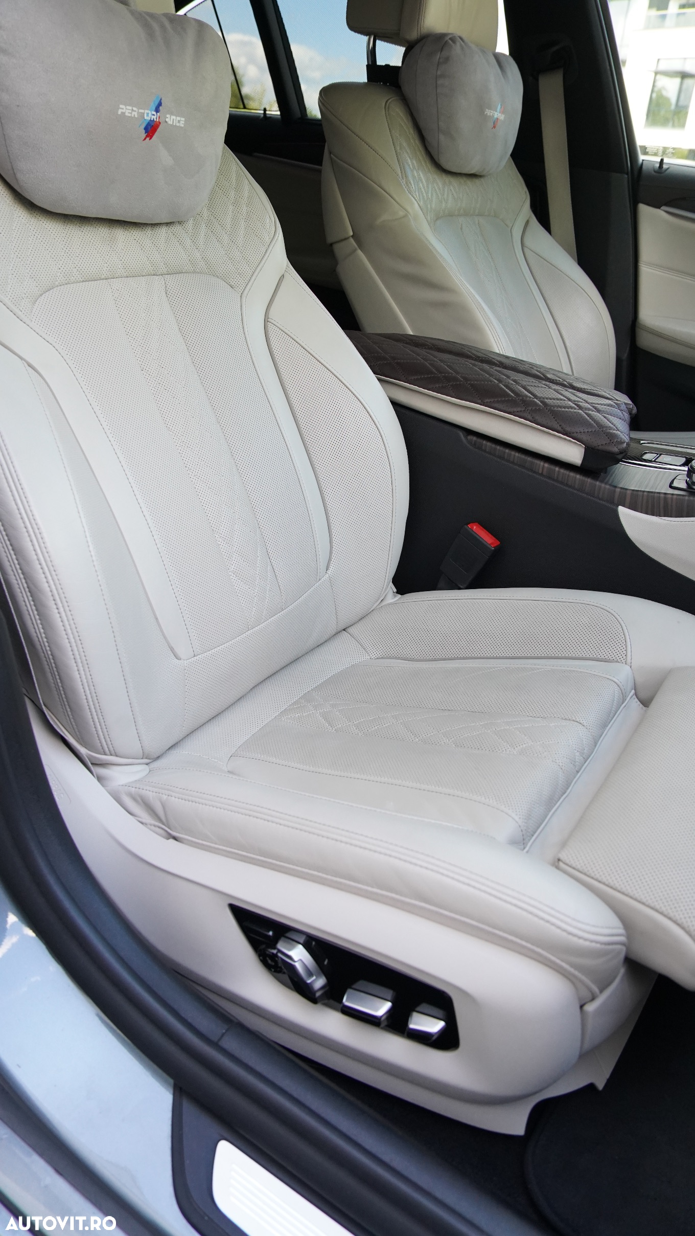 BMW Seria 5 520i AT - 16