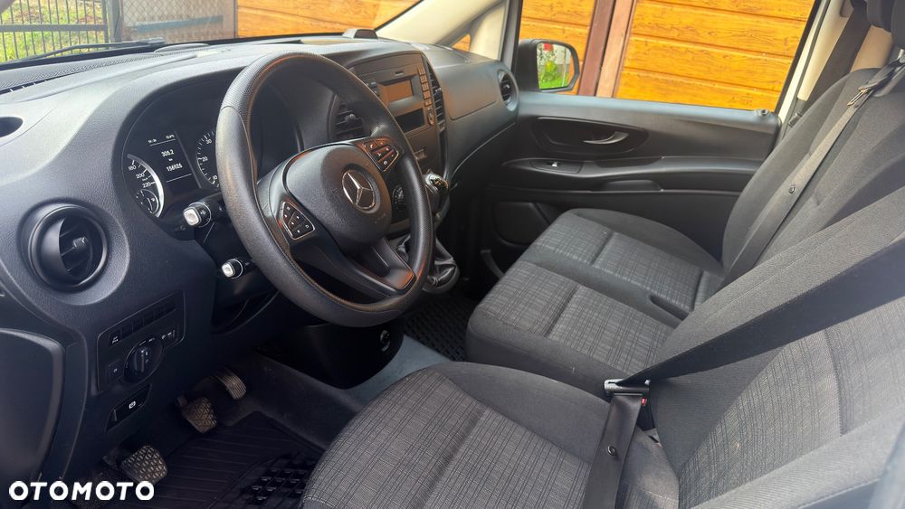 Mercedes-Benz Vito - 25