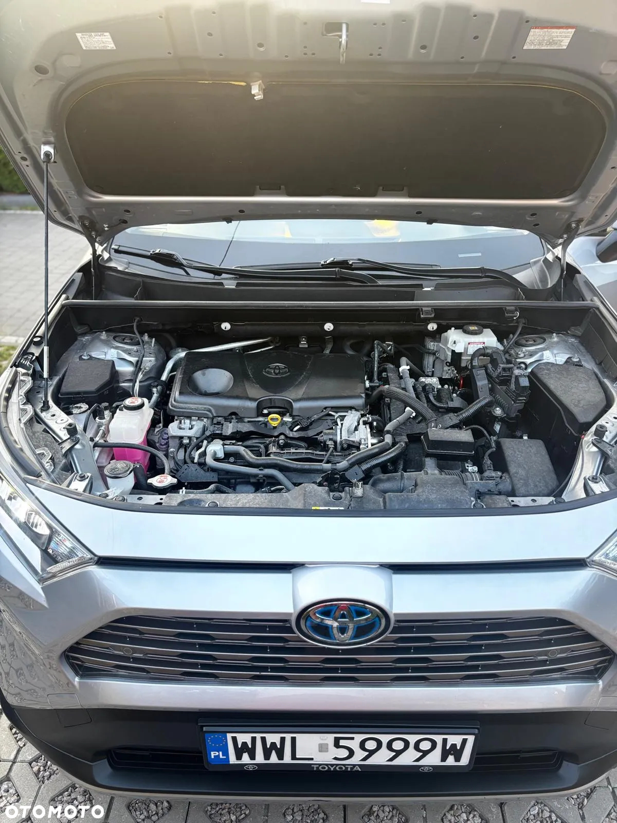 Toyota RAV4 - 8