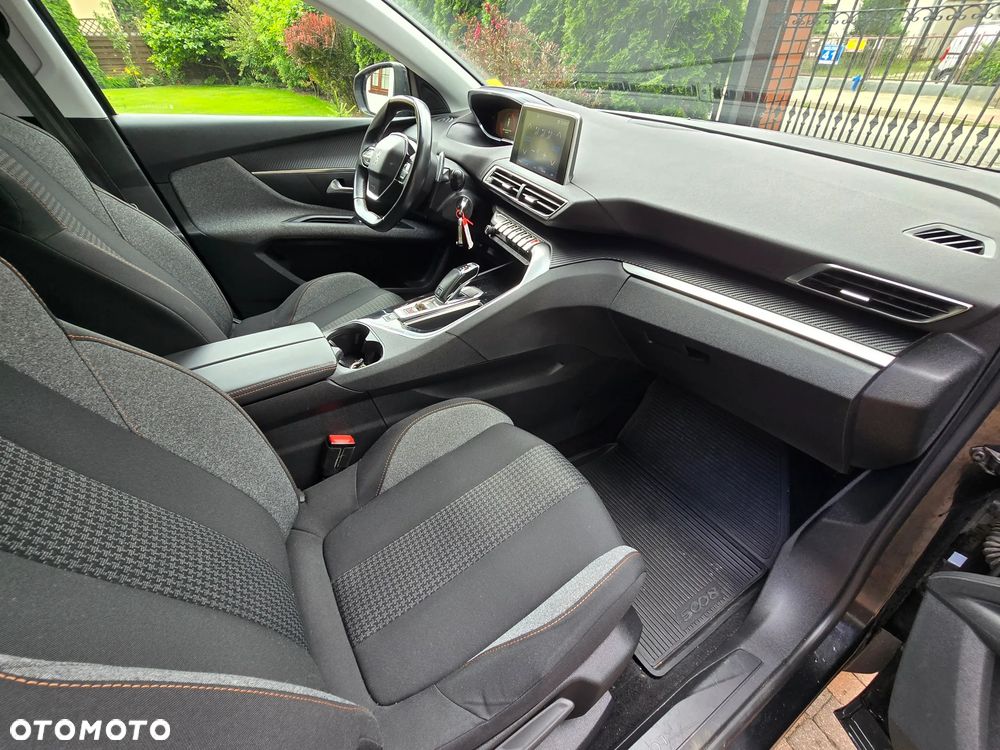 Peugeot 5008 - 5