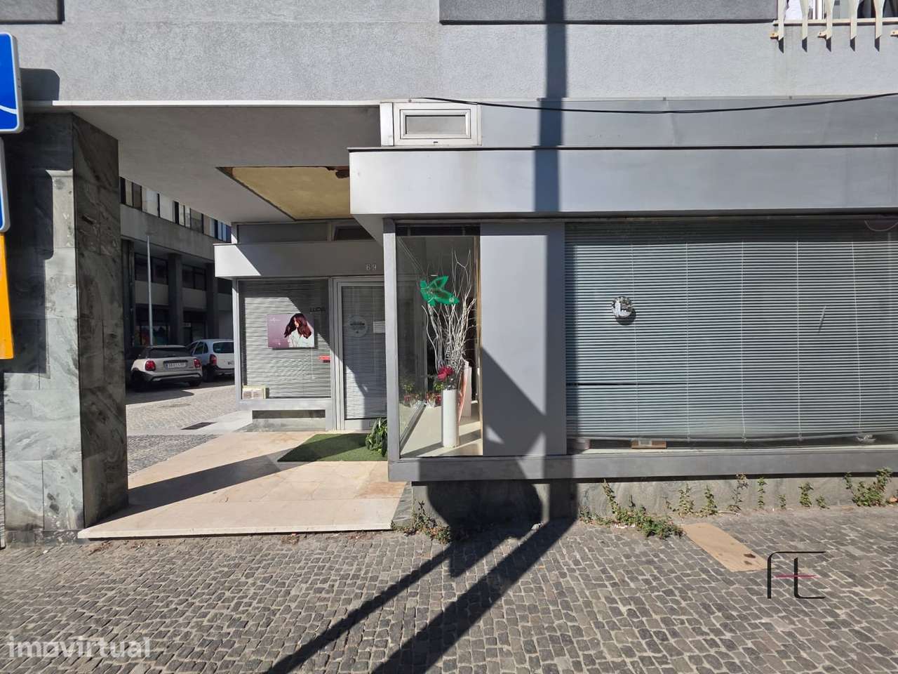 Loja para arrendamento na Rua Fonseca Cardoso, Porto | 107 m² | Duas g - Grande imagem: 3/13