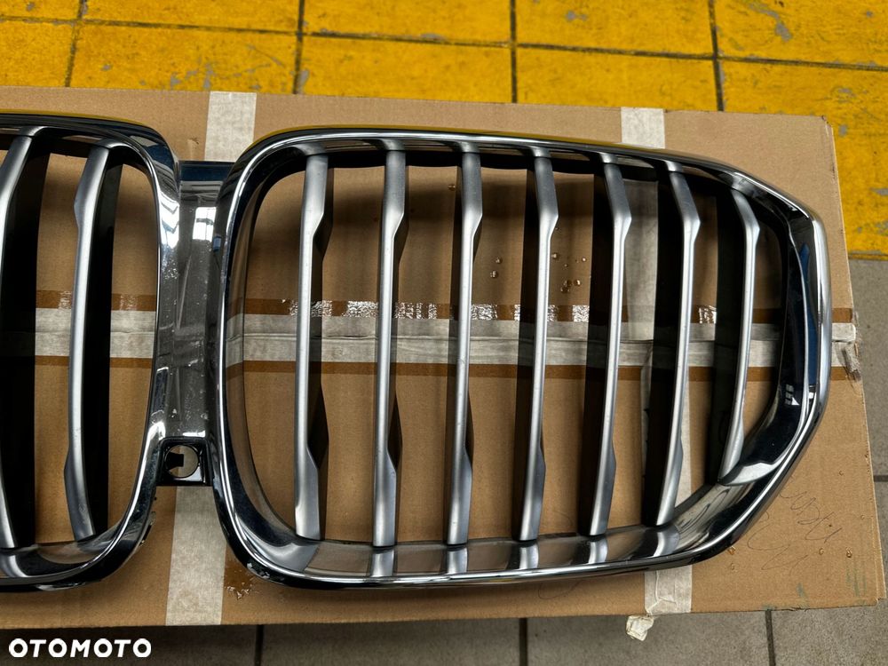 bmw x5 g05 lci lift kamera grill nerki chłodnicy 51135a67cc5 - 3
