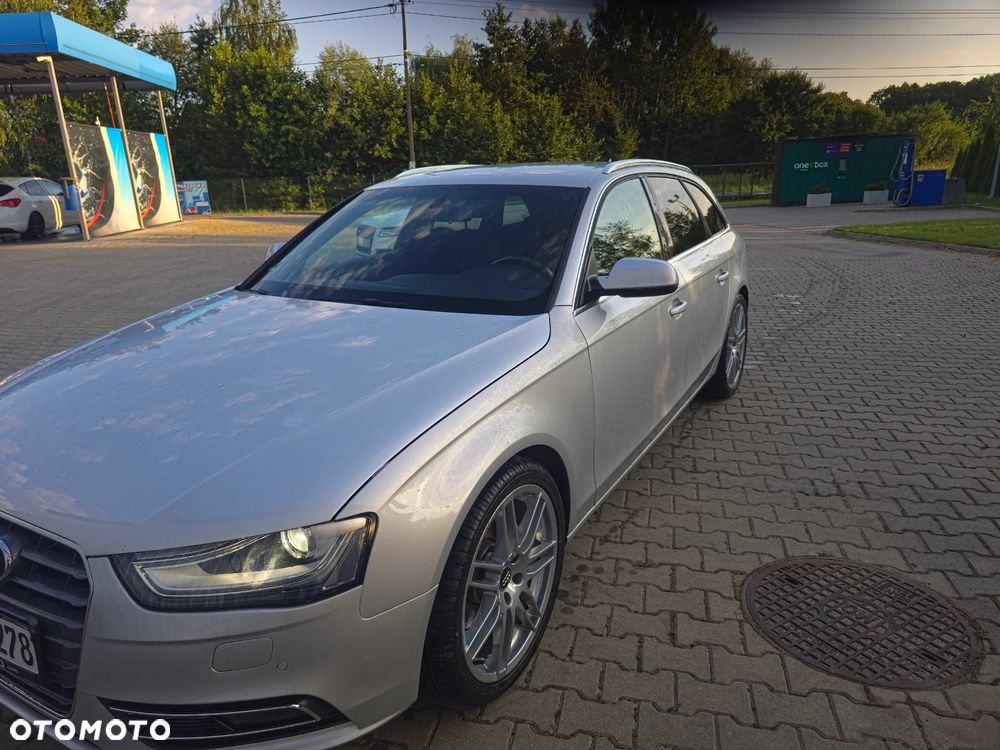 Audi A4 Avant - 11