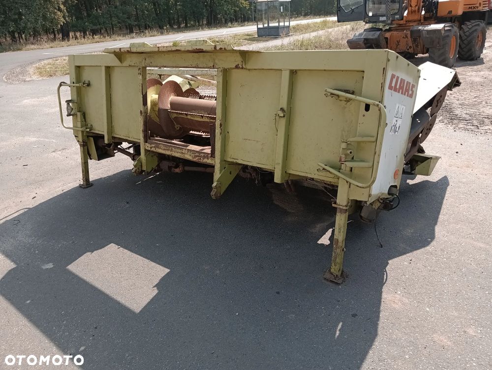 Przystawka heder claas kukurydzy 6 rzedowa sieczkarnia seria 8000 - 7
