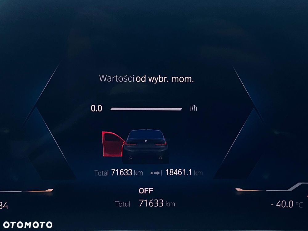 BMW Seria 3 330d xDrive mHEV M Sport - 16