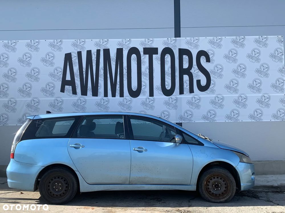 MITSUBISHI GRANDIS 2005 *SAMOCHÓD NA CZĘŚCI*  MASKA, LAMPA, DRZWI, LUSTERKO, ZDERZAK, GRILL, BŁOTNIK, KLAPA, BELKA, DESKA, FOTELE, KANAPA, ĆWIARTKA, KIEROWNICA, TARCZE, ZACISKI, ZAWIESZENIE, KOMPLETNY PRZÓD, KOMPLETNY TYŁ, LICZNIK, ZEGARY, PRAWE LEWE PRZÓD TYŁ - 3