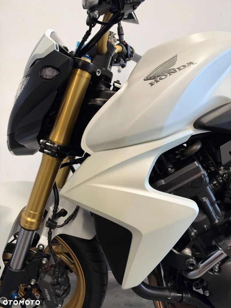 Honda CB - 23