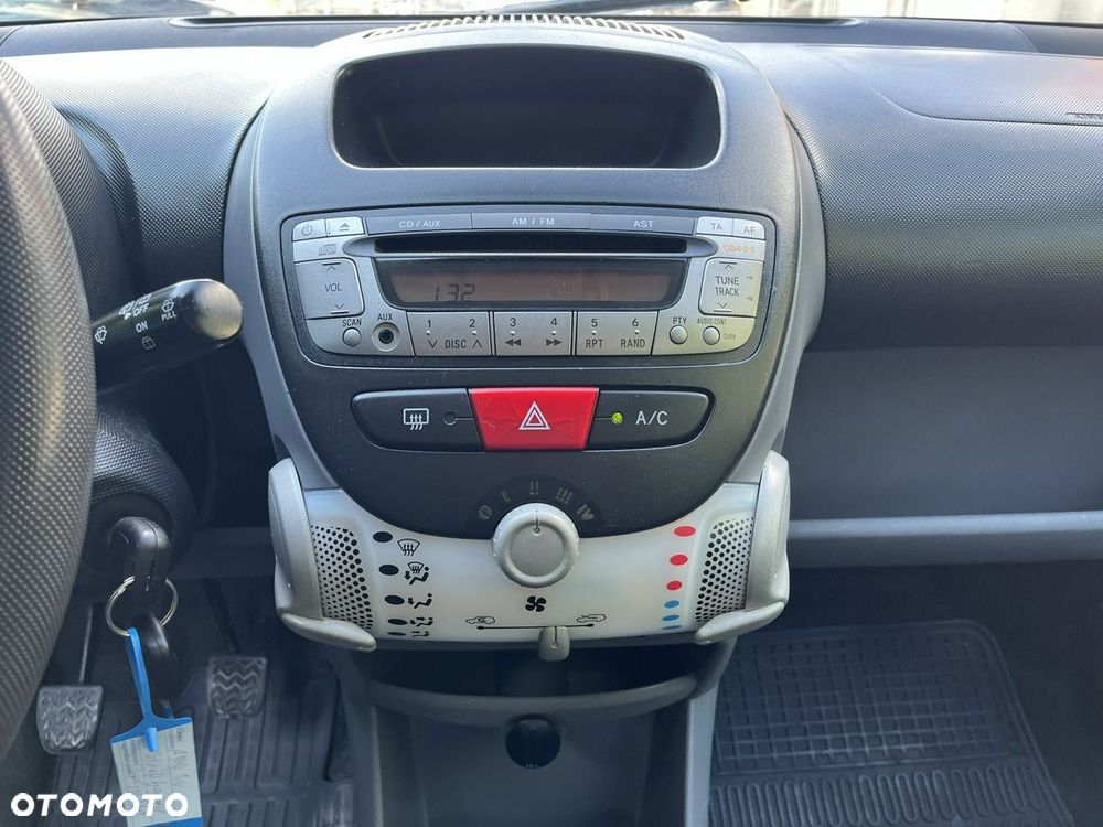 Toyota Aygo - 8