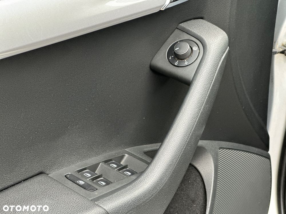 Skoda Octavia 1.6 TDI Elegance DSG - 18