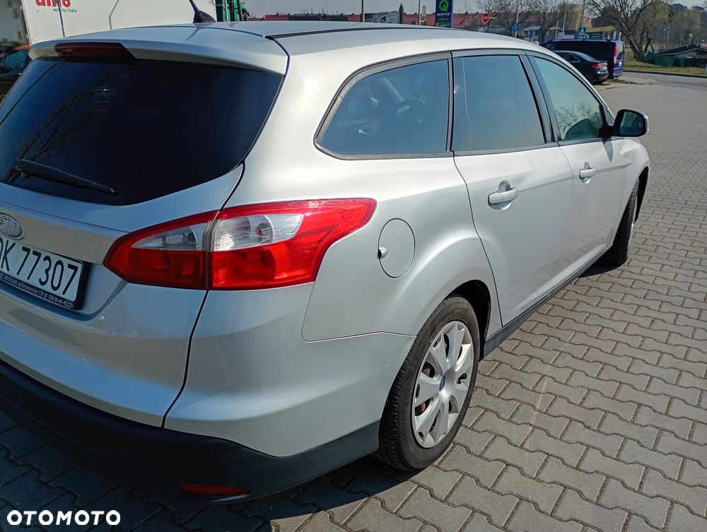 Ford Focus 1.6 Edition - 18
