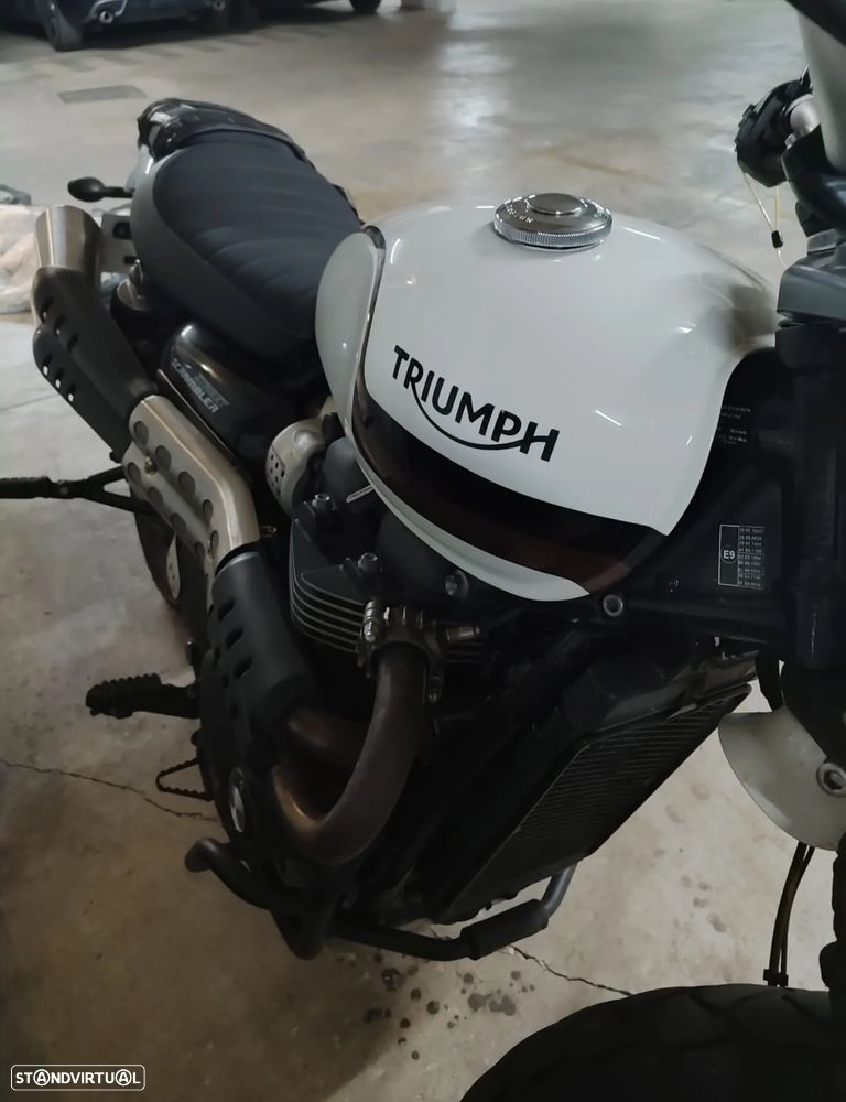 Triumph Scrambler - 19