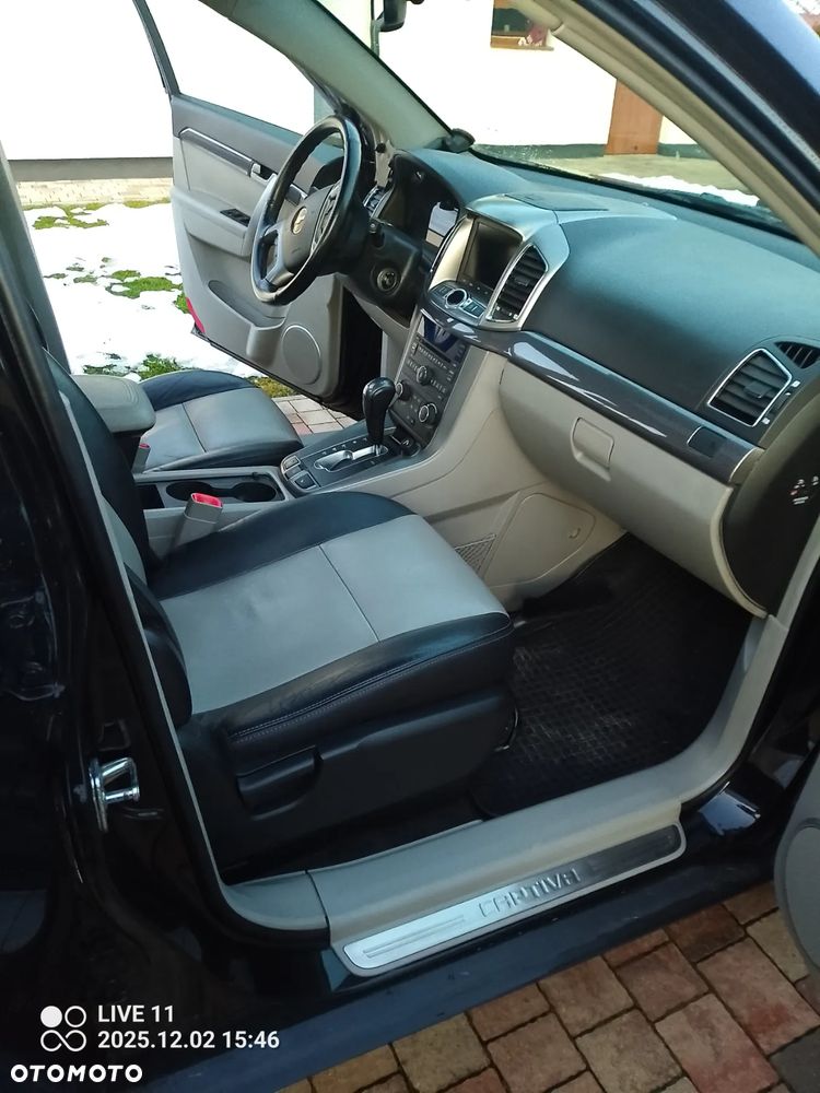 Chevrolet Captiva 2.2 D LT+ - 17