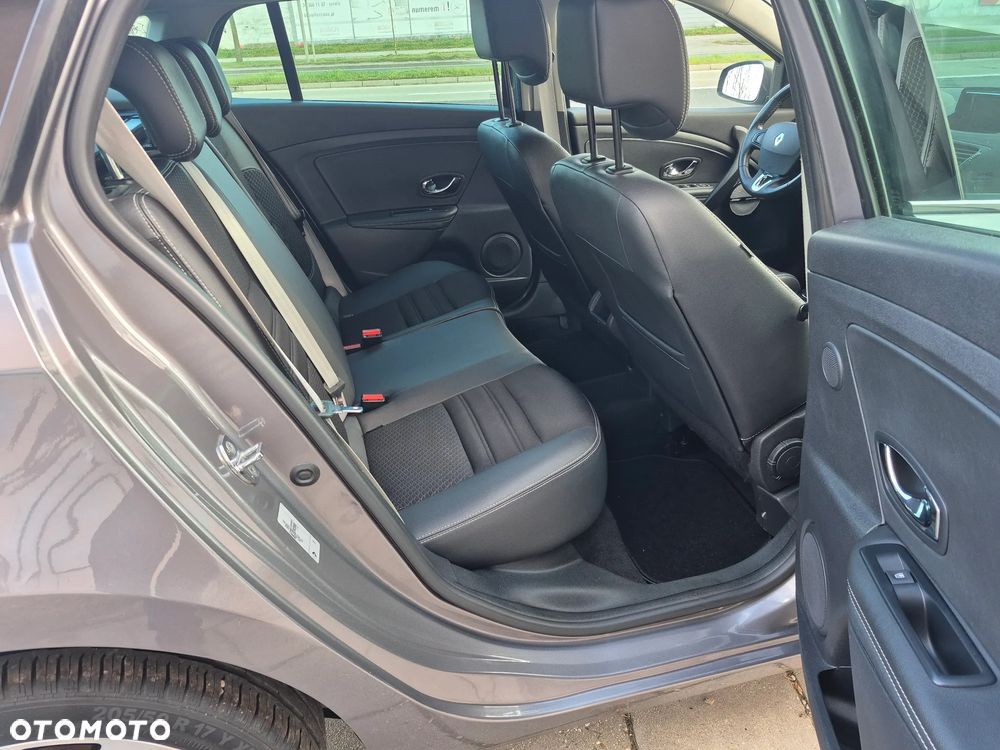 Renault Megane Grandtour ENERGY TCe 130 Start & Stop Bose Edition - 27