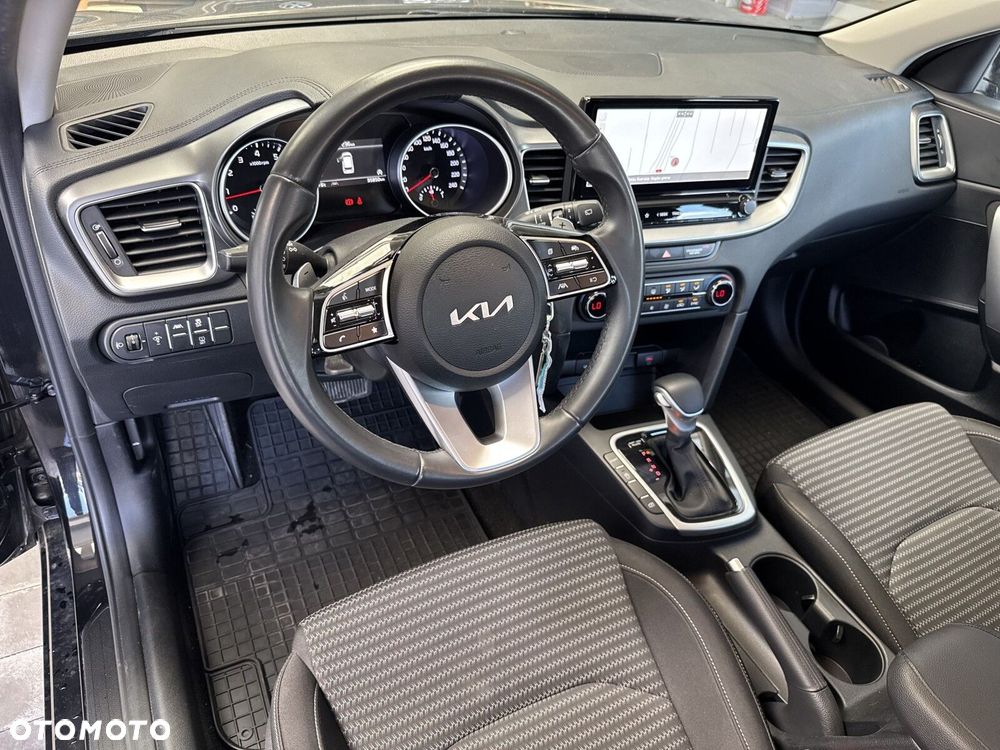 Kia Ceed 1.5 T-GDI M DCT - 14