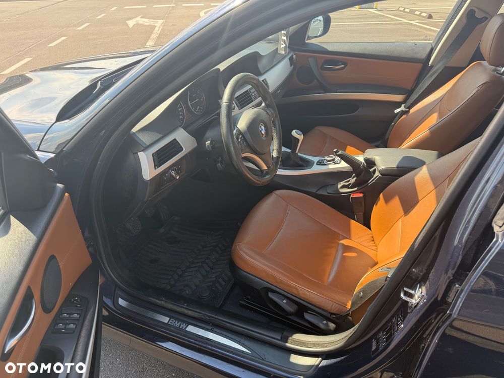 BMW Seria 3 320d xDrive DPF - 7