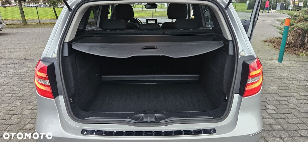 Mercedes-Benz Klasa B 200 (BlueEFFICIENCY) 7G-DCT - 39