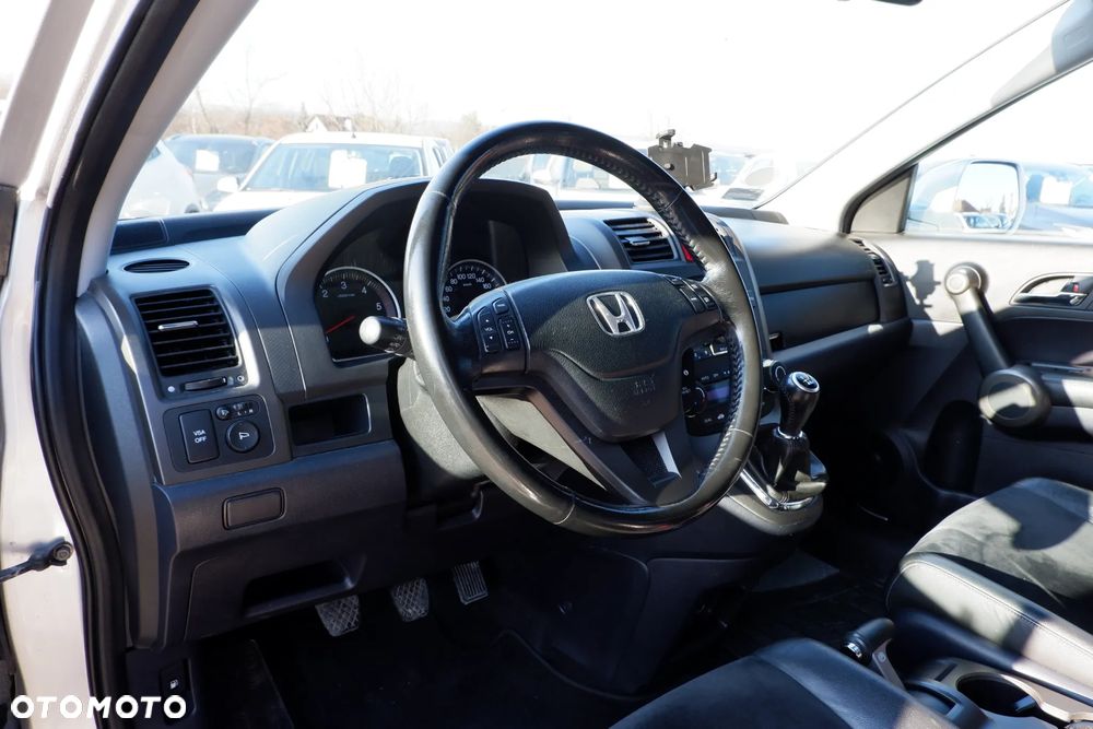 Honda CR-V 2.2i DTEC DPF Executive - 24